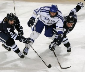 开云体育APP下载-约基奇孤掌难鸣，当雷霆劈向广厦，一人何以扛起整片天？