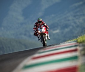 开云体育在线-帕尔默一剑封喉，尤文稳如磐石击退莱比锡红牛