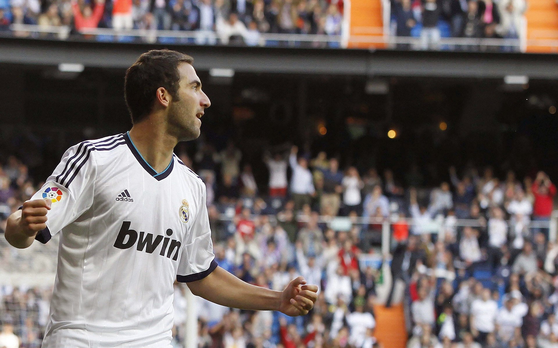 范弗利特统治全场，火箭升空，尼克斯的叹息