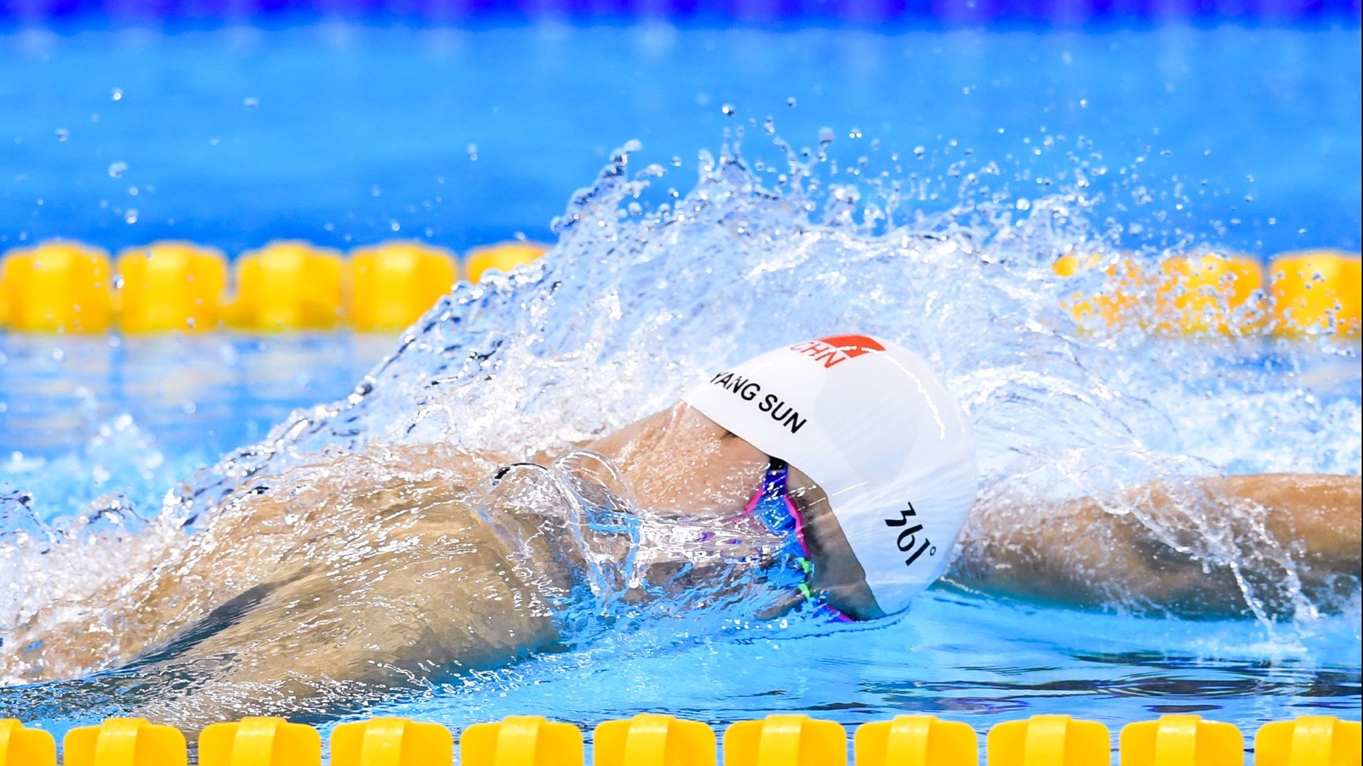 维尼修斯爆发与土耳其完胜，绿茵场上的文明碰撞与时代隐喻