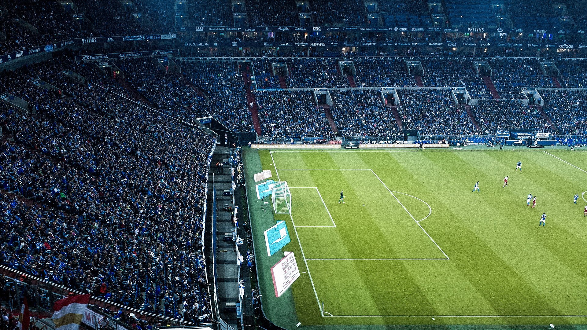 卡塞米罗成为胜负手，佛罗伦萨战术压制澳大利亚